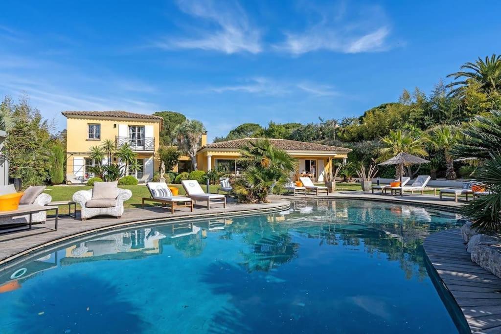 Grande Villa St-Tropez Area Avec Piscine Chauffee 가신 외부 사진